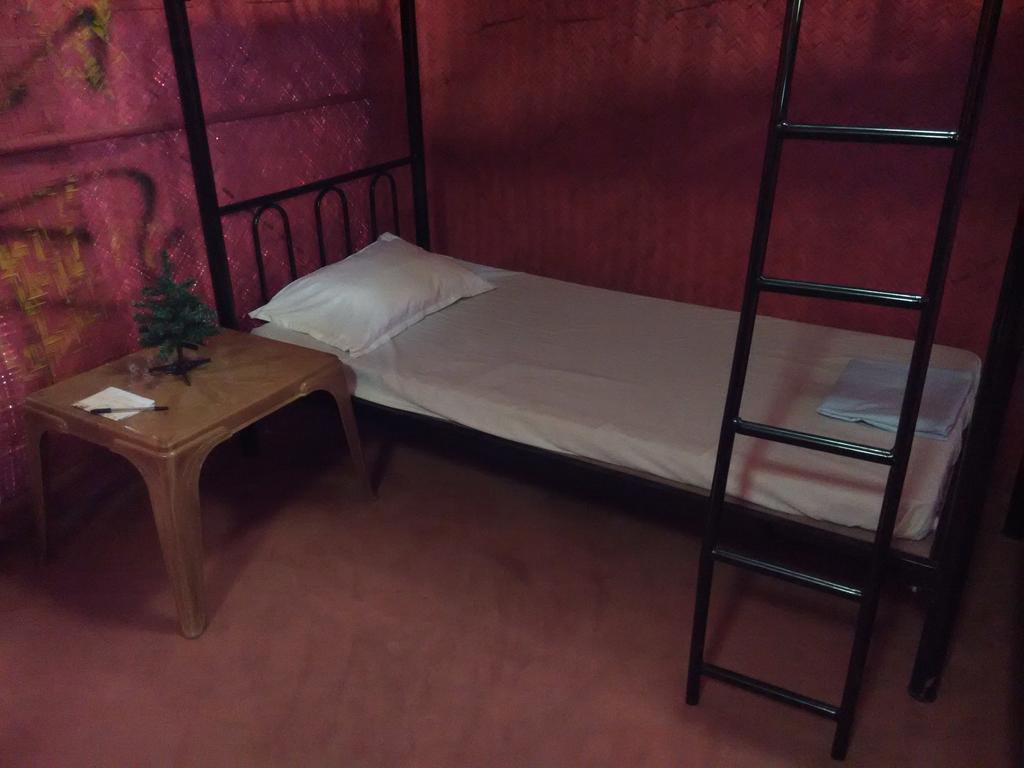 Bricks And Bamboo Hostel Anjuna Habitación foto