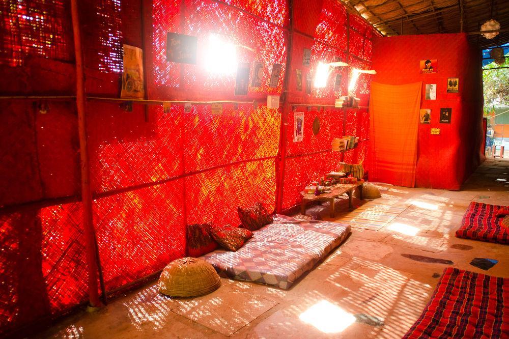 Bricks And Bamboo Hostel Anjuna Exterior foto